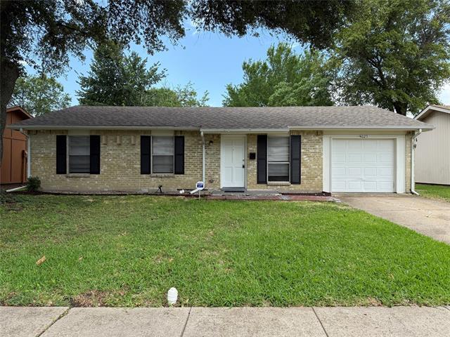 4025 Charter Dr in Garland, TX - Foto de edificio - Building Photo