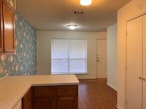 636 Park Place Drive in Hewitt, TX - Building Photo - Building Photo