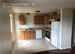 3327 S Asotin St-Unit -#D in Tacoma, WA - Building Photo - Building Photo