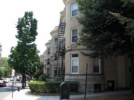 202 Saint Paul St in Brookline, MA - Building Photo