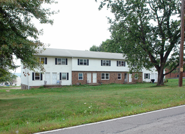 630 Trease Rd in Wadsworth, OH - Building Photo - Building Photo