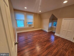 133 E Mt Airy Ave in Philadelphia, PA - Building Photo - Building Photo