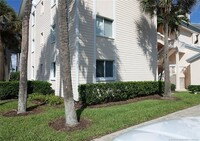 514 NE Plantation Rd in Stuart, FL - Foto de edificio - Building Photo