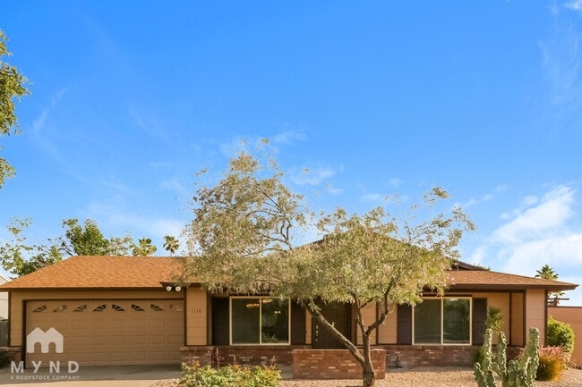 property at 1116 W Dunbar Dr
