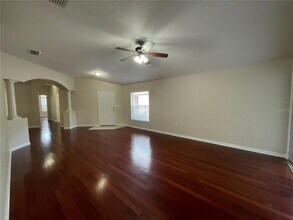 1228 Bensbrooke Dr in Wesley Chapel, FL - Building Photo - Building Photo