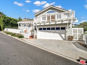 3897 Rambla Orienta in Malibu, CA - Building Photo - Building Photo