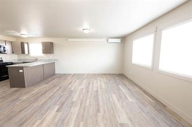 6327 N Freedom Rd in Idaho Falls, ID - Building Photo - Building Photo