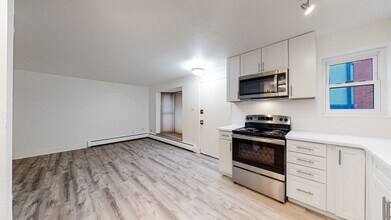 1355 N Gaylord St in Denver, CO - Building Photo - Building Photo