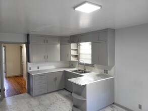 4203 Preston Dr in Wichita Falls, TX - Foto de edificio - Building Photo