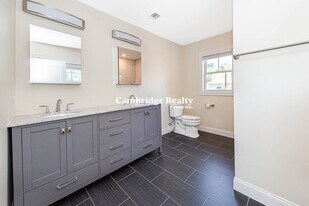 120 Jerome St, Unit T in Medford, MA - Building Photo