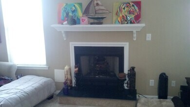1208 Daylily Dr in Chesapeake, VA - Building Photo - Building Photo