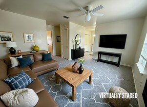 1706 Benttree Dr in Killeen, TX - Foto de edificio - Building Photo