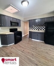 160 Maple Dr in Florissant, MO - Building Photo - Building Photo