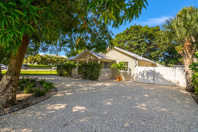 property at 27748 Pullen Ave