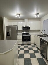 638 Main St in Algona, WA - Foto de edificio - Building Photo