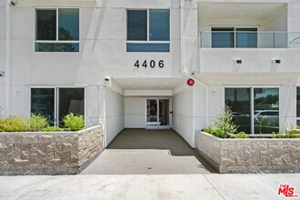 4406 Fulton Ave in Los Angeles, CA - Building Photo - Building Photo