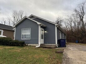 724 Gatehouse Pl in Lexington, KY - Building Photo