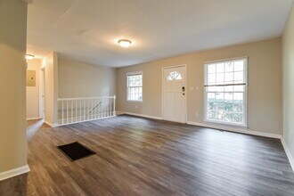 842 Bonneville Terrace NW in Atlanta, GA - Building Photo - Building Photo