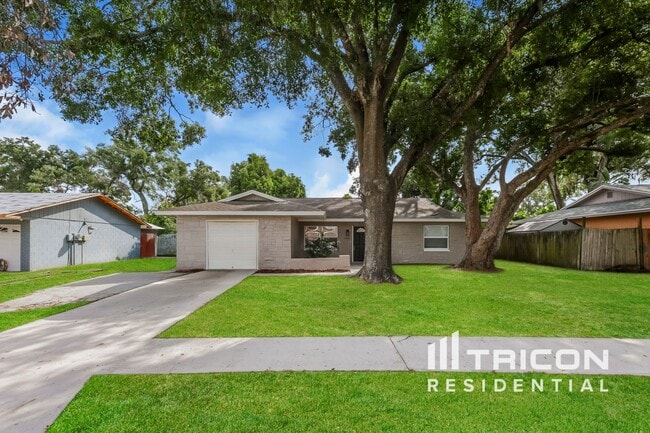 property at 1016 Sagamore Dr