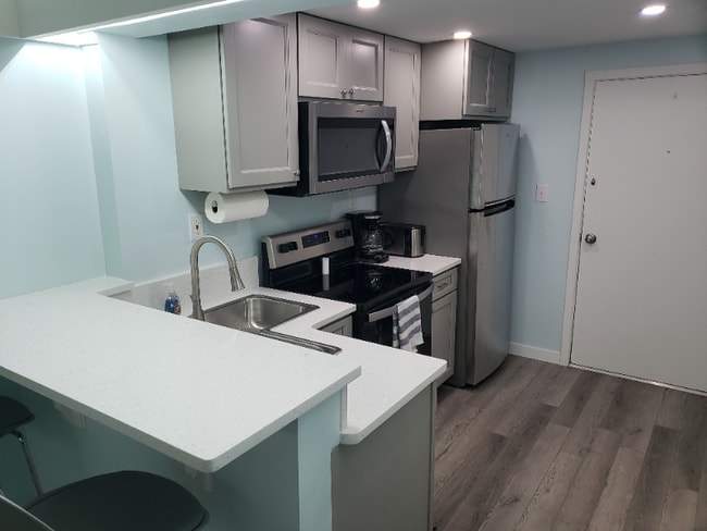 property at 115 Fairway Ave