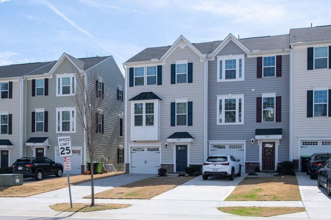 6616 Pathfinder Wy in Raleigh, NC - Building Photo - Building Photo
