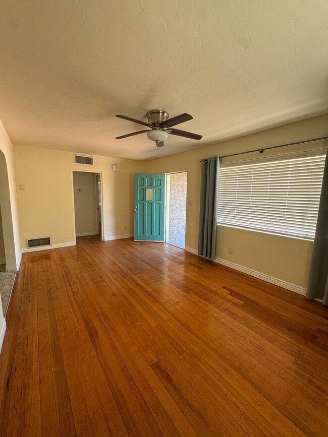 property at 902 S Fremont Ave