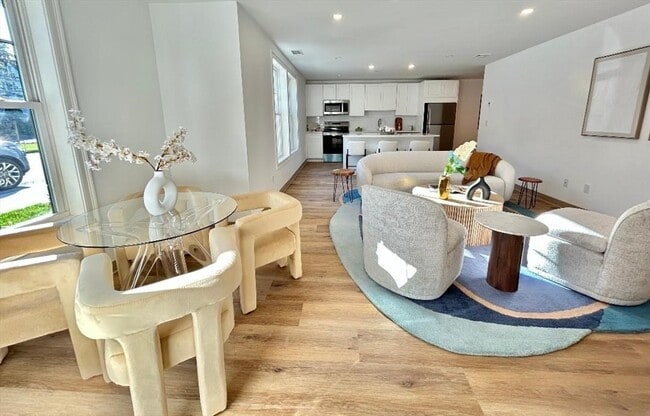 26 Union St in Natick, MA - Building Photo - Building Photo