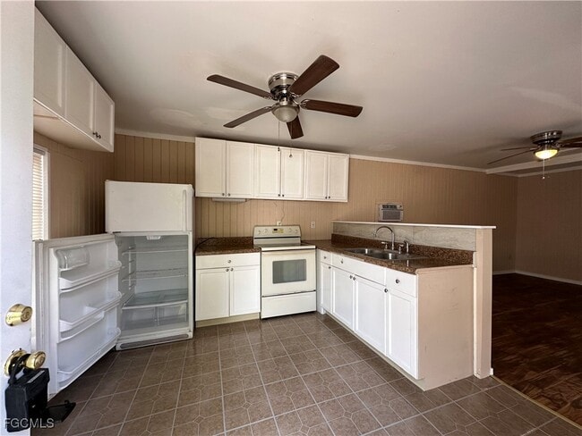 2131 Canal St in Ft. Myers, FL - Building Photo - Building Photo