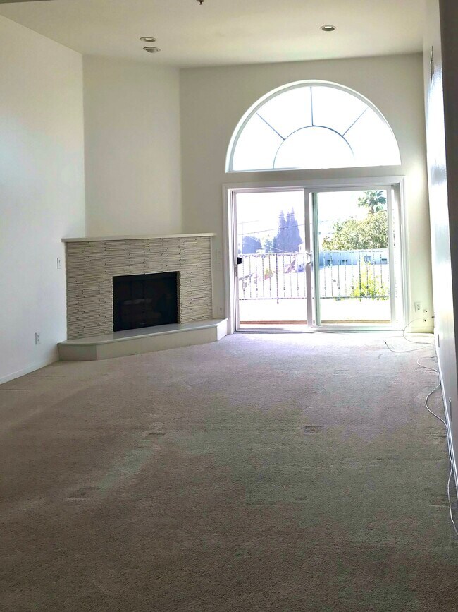 3645 Cardiff Ave in Los Angeles, CA - Building Photo - Building Photo