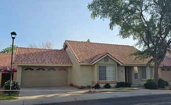 3851 E Kent Dr in Phoenix, AZ - Building Photo