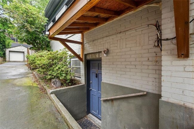 653 Somerset Terrace NE in Atlanta, GA - Building Photo - Building Photo