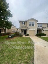 1500 Calming Water Dr in Orange Park, FL - Foto de edificio - Building Photo