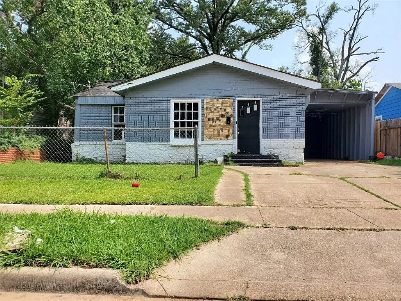353 E 75th St in Shreveport, LA - Foto de edificio