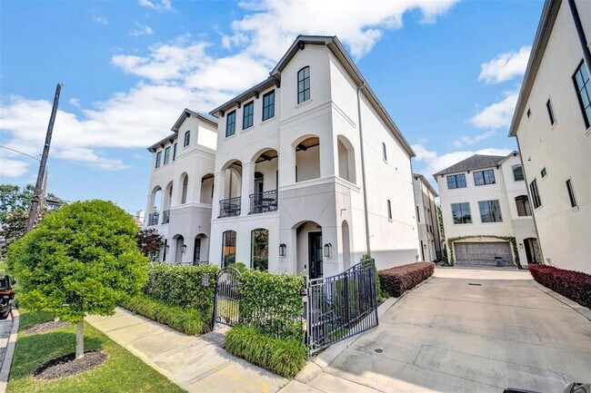 7119 Janet St in Houston, TX - Building Photo - Building Photo
