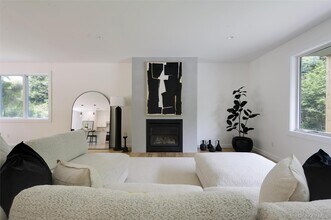 57 Newtown Rd in Hampton Bays, NY - Building Photo - Building Photo