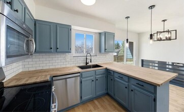 6960 Goldfield Dr in Colorado Springs, CO - Building Photo - Building Photo