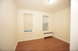 87 Wales Ave in Jersey City, NJ - Building Photo - Building Photo