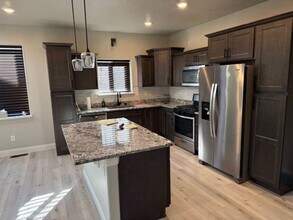 3881 Autumn Colors Dr in Elko, NV - Building Photo - Building Photo