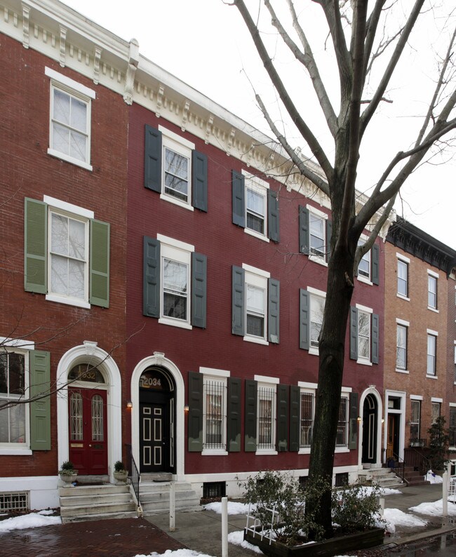 2034 Mt Vernon St in Philadelphia, PA - Building Photo - Building Photo