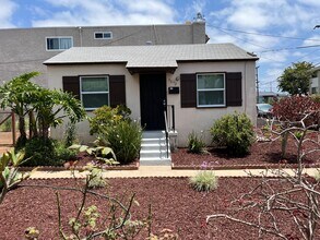 5652 Riley St in San Diego, CA - Building Photo - Building Photo