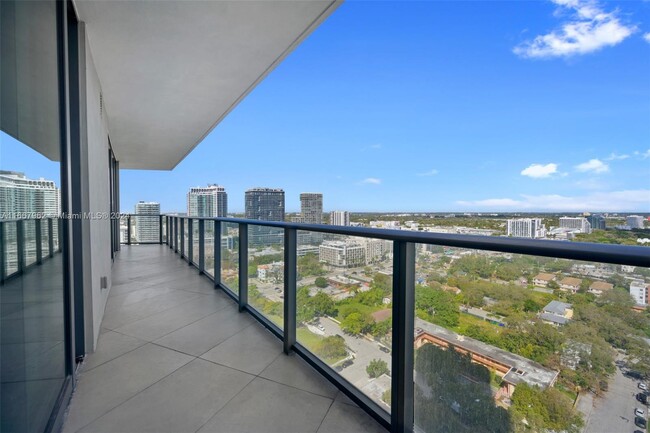 501 NE 31st St, Unit 2110 in Miami, FL - Foto de edificio - Building Photo