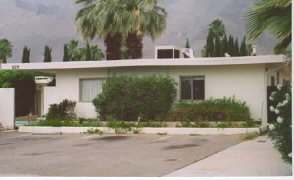 629 Thornhill Rd in Palm Springs, CA - Building Photo