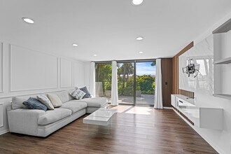 4469 Luxemburg Ct in Greenacres, FL - Building Photo - Building Photo