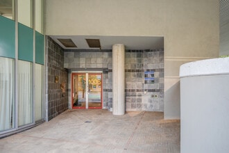 1000-1012 Beach Ave in Vancouver, BC - Building Photo - Building Photo