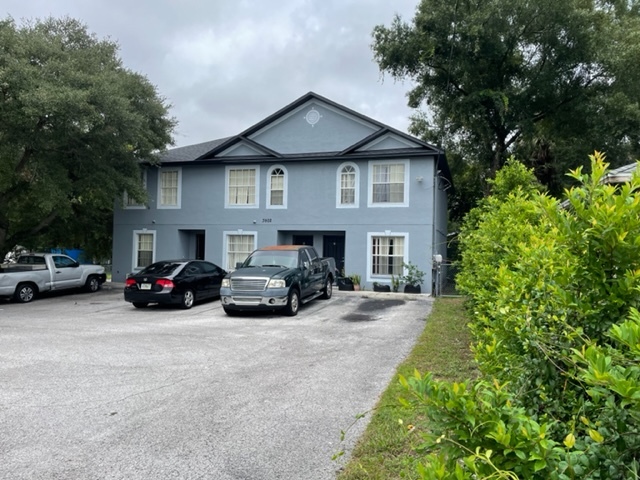 3902 E Yukon St in Tampa, FL - Building Photo