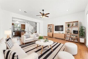 2026 Tuam St in Houston, TX - Building Photo