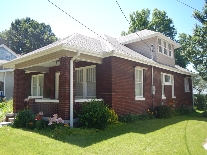 1209 E 5th St in Alton, IL - Building Photo