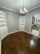 2201 S Bentley Ave, Unit 2201 in Los Angeles, CA - Building Photo - Building Photo