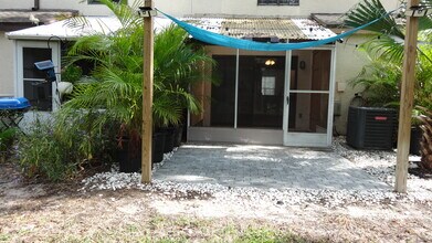 4002 Brigadoon Cir in Clearwater, FL - Building Photo - Building Photo