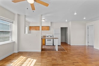230 Farmington Ave in Hartford, CT - Building Photo - Building Photo
